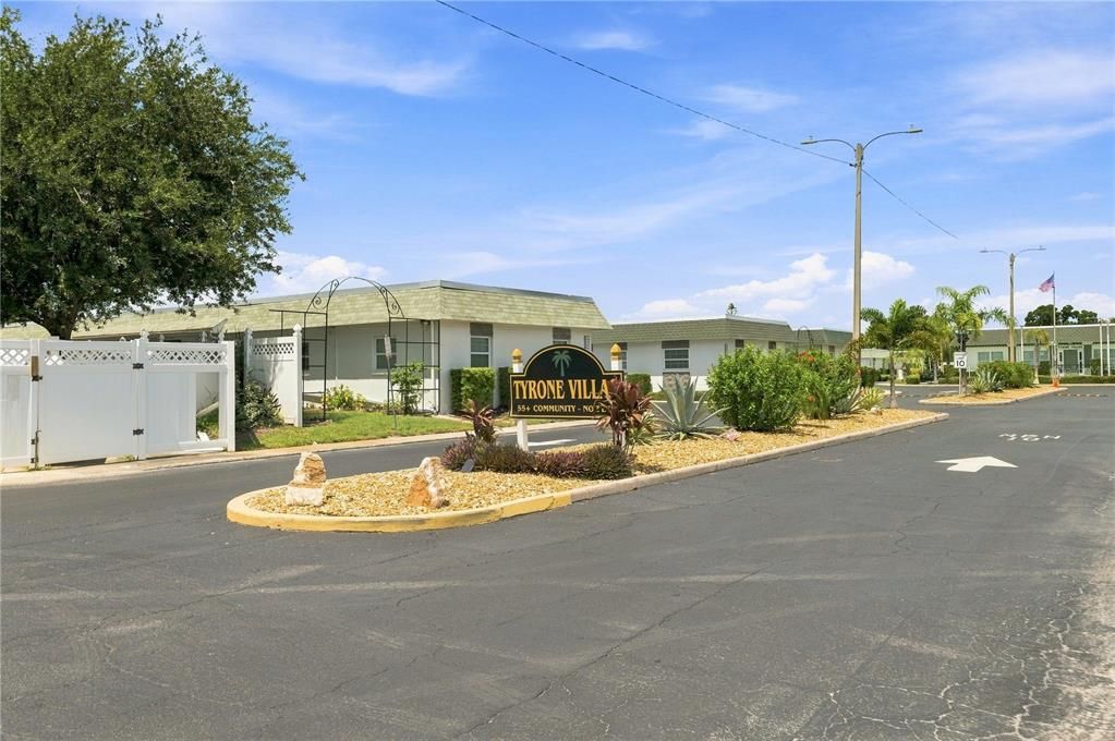 For Sale: $110,000 (1 beds, 1 baths, 595 Square Feet)
