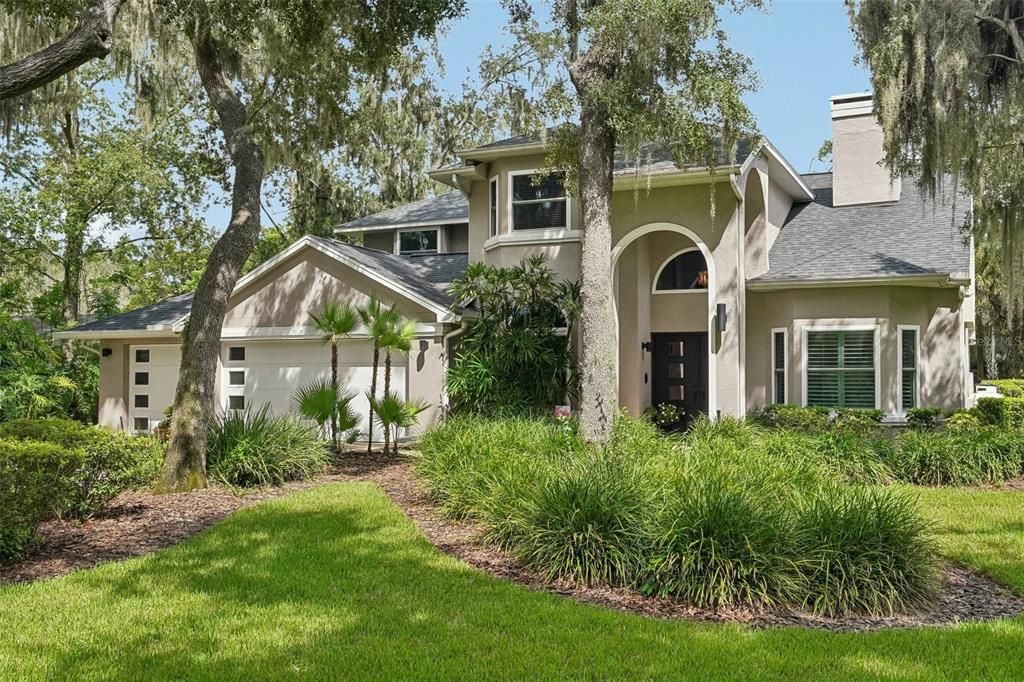 For Sale: $850,000 (4 beds, 4 baths, 2733 Square Feet)