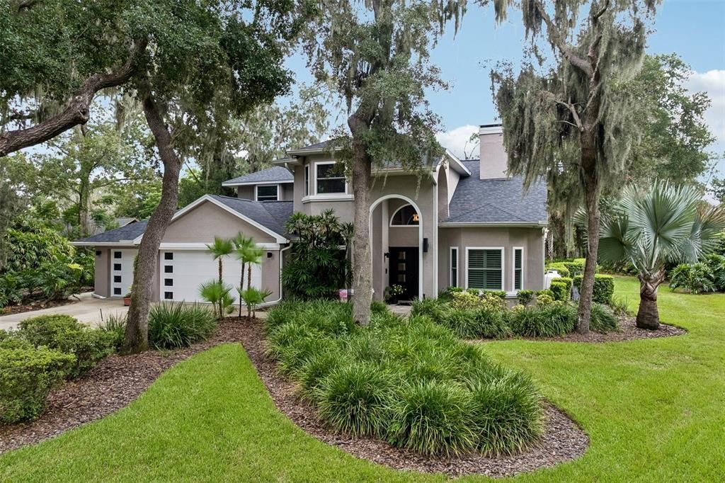 For Sale: $850,000 (4 beds, 4 baths, 2733 Square Feet)