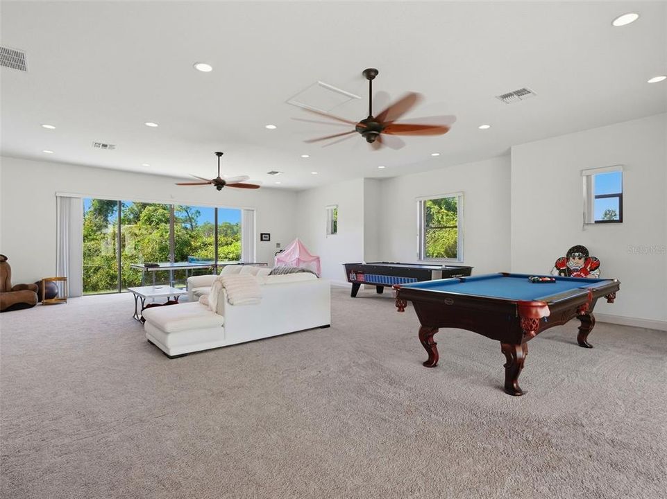 For Sale: $1,325,000 (4 beds, 5 baths, 5621 Square Feet)