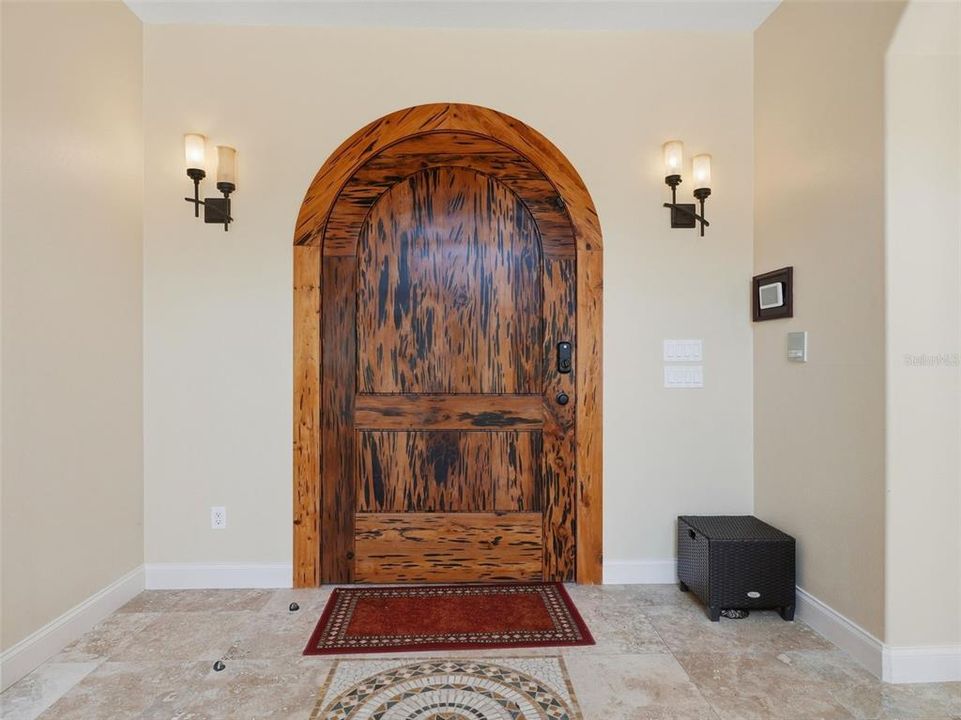 For Sale: $1,325,000 (4 beds, 5 baths, 5621 Square Feet)