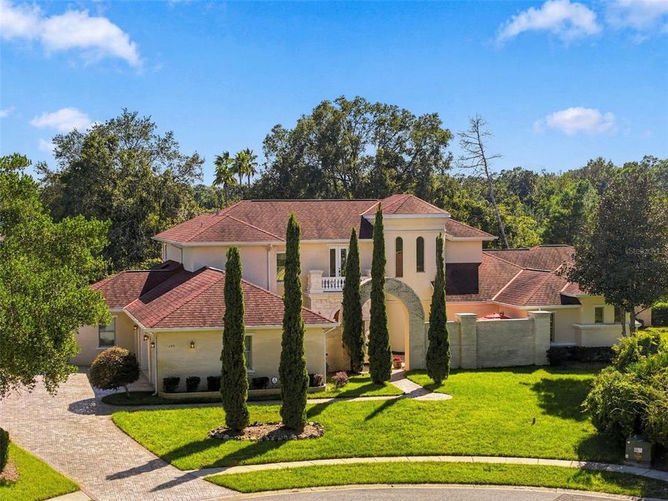 For Sale: $1,325,000 (4 beds, 5 baths, 5621 Square Feet)