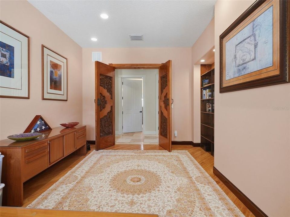 For Sale: $1,325,000 (4 beds, 5 baths, 5621 Square Feet)