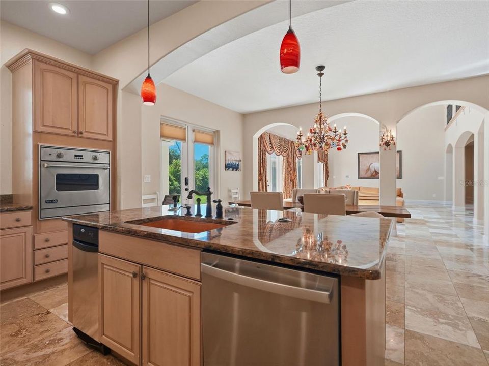 For Sale: $1,325,000 (4 beds, 5 baths, 5621 Square Feet)