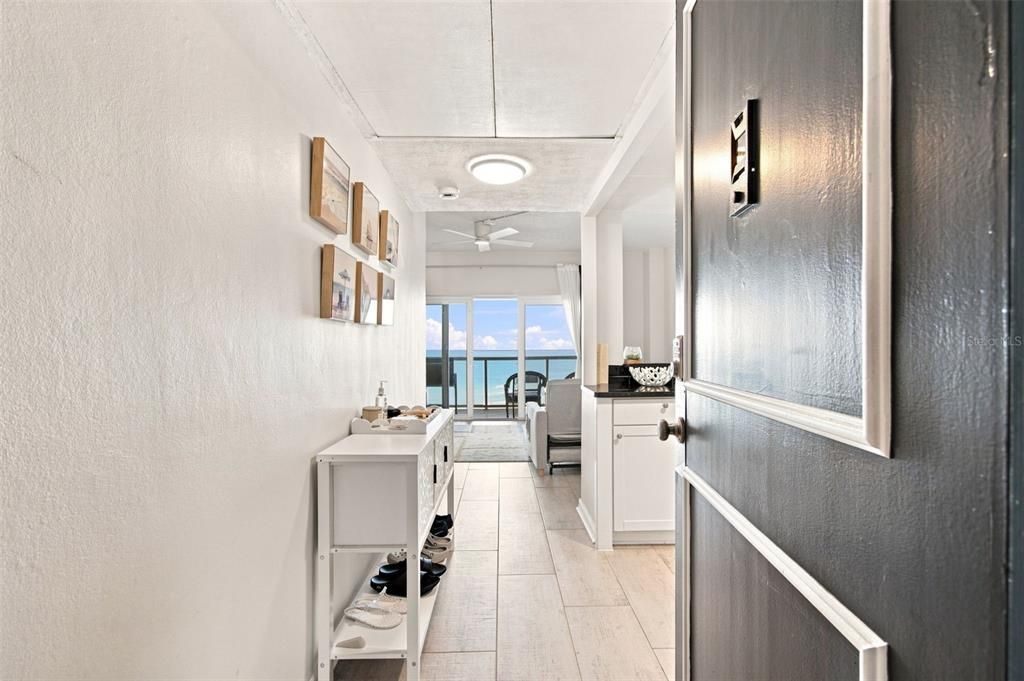 For Sale: $399,000 (0 beds, 1 baths, 463 Square Feet)
