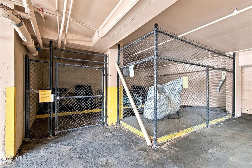For Sale: $399,000 (0 beds, 1 baths, 463 Square Feet)