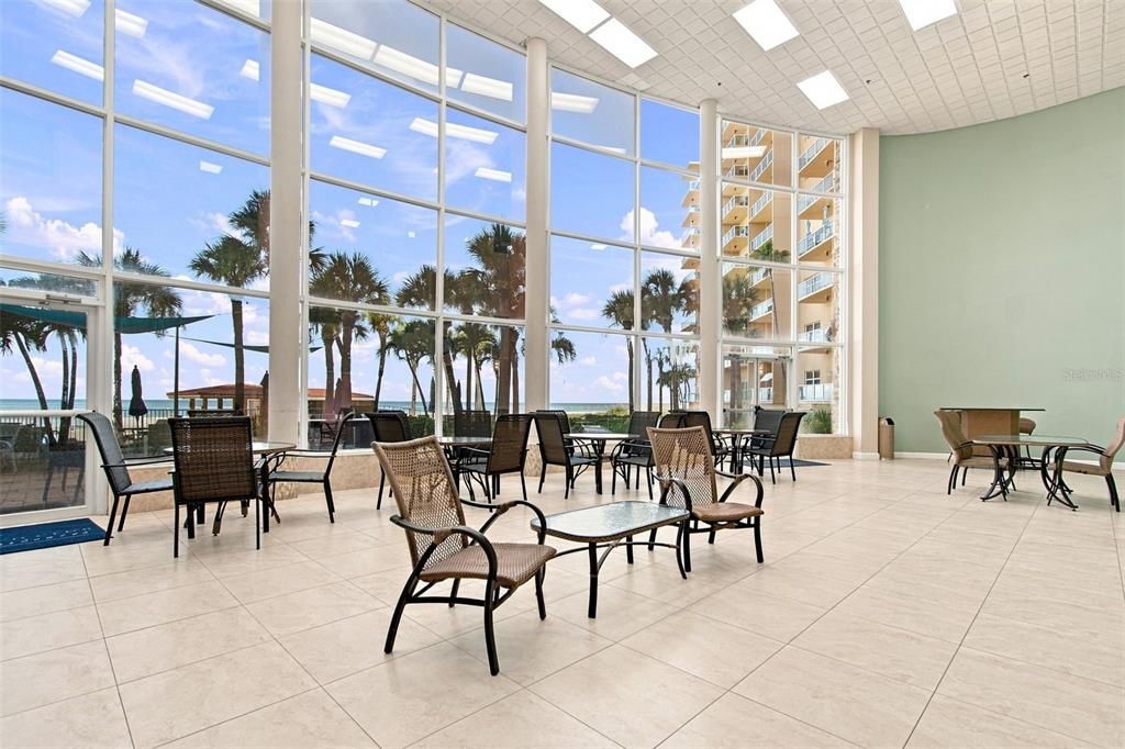 For Sale: $399,000 (0 beds, 1 baths, 463 Square Feet)