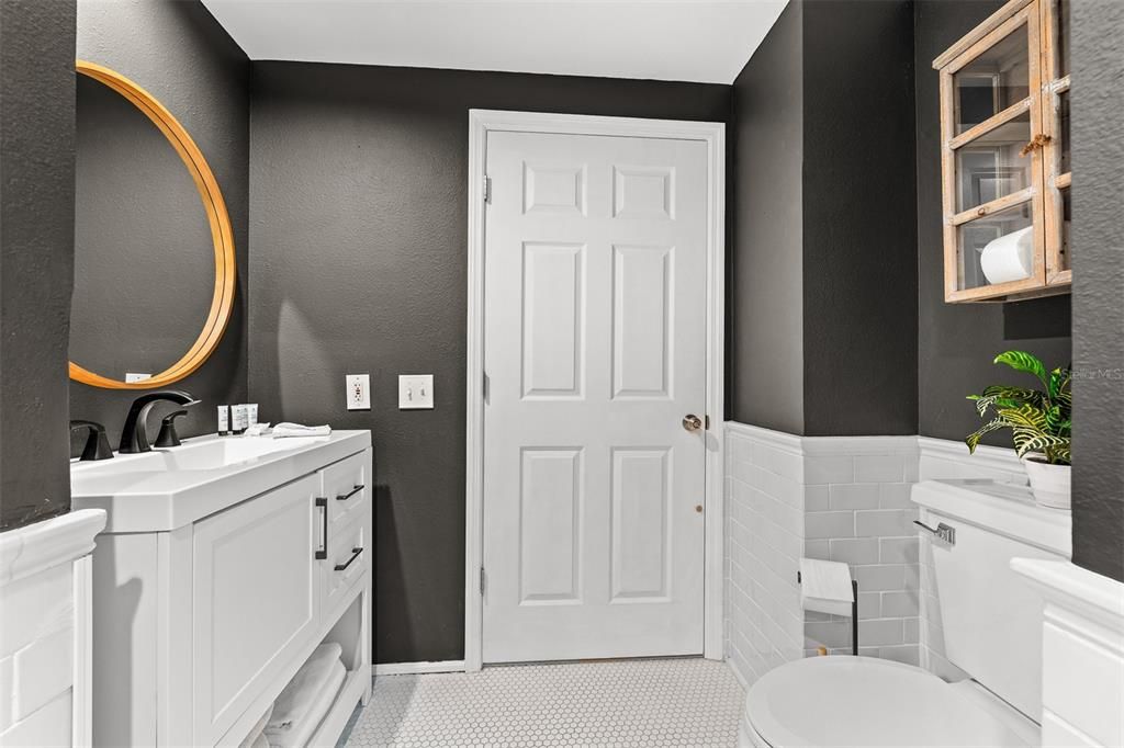 For Rent: $5,200 (3 beds, 2 baths, 1932 Square Feet)