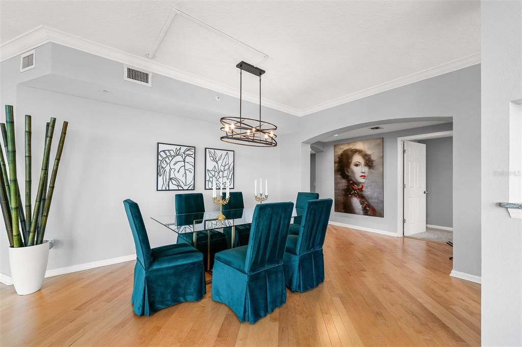 For Rent: $5,200 (3 beds, 2 baths, 1932 Square Feet)