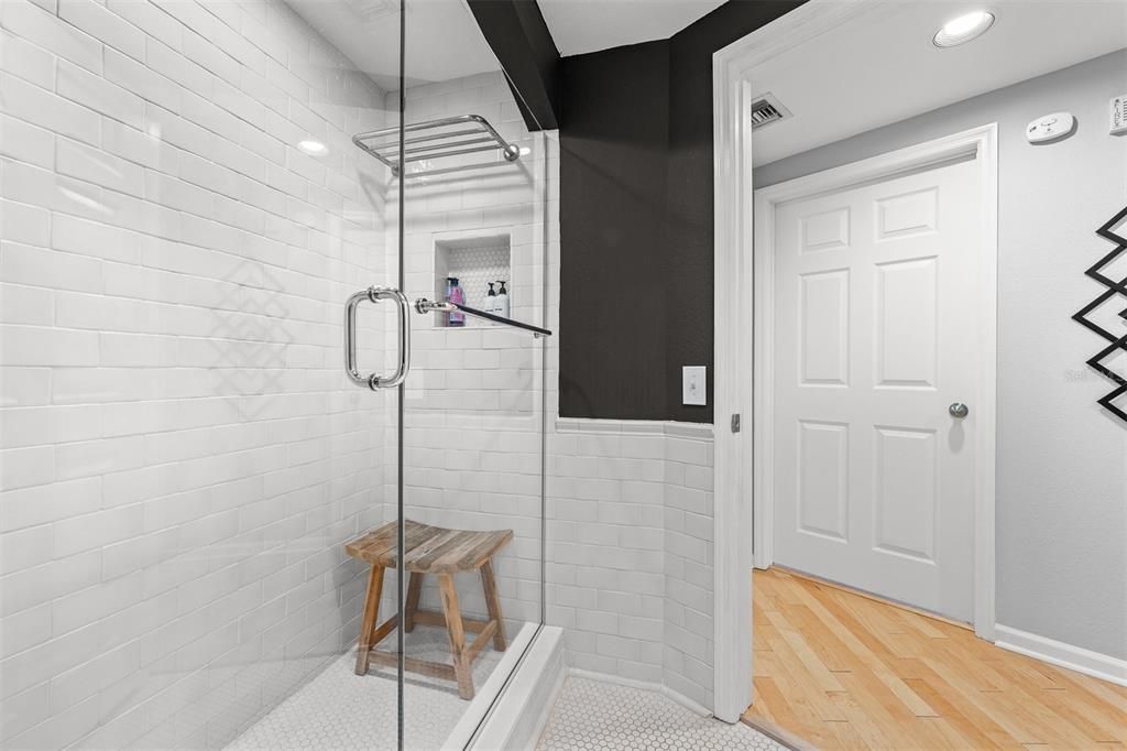 For Rent: $5,200 (3 beds, 2 baths, 1932 Square Feet)