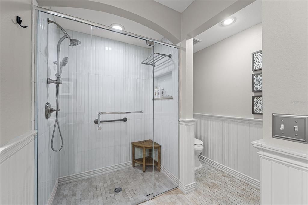 For Rent: $5,200 (3 beds, 2 baths, 1932 Square Feet)