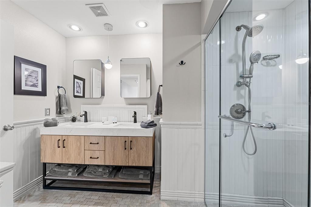 For Rent: $5,200 (3 beds, 2 baths, 1932 Square Feet)