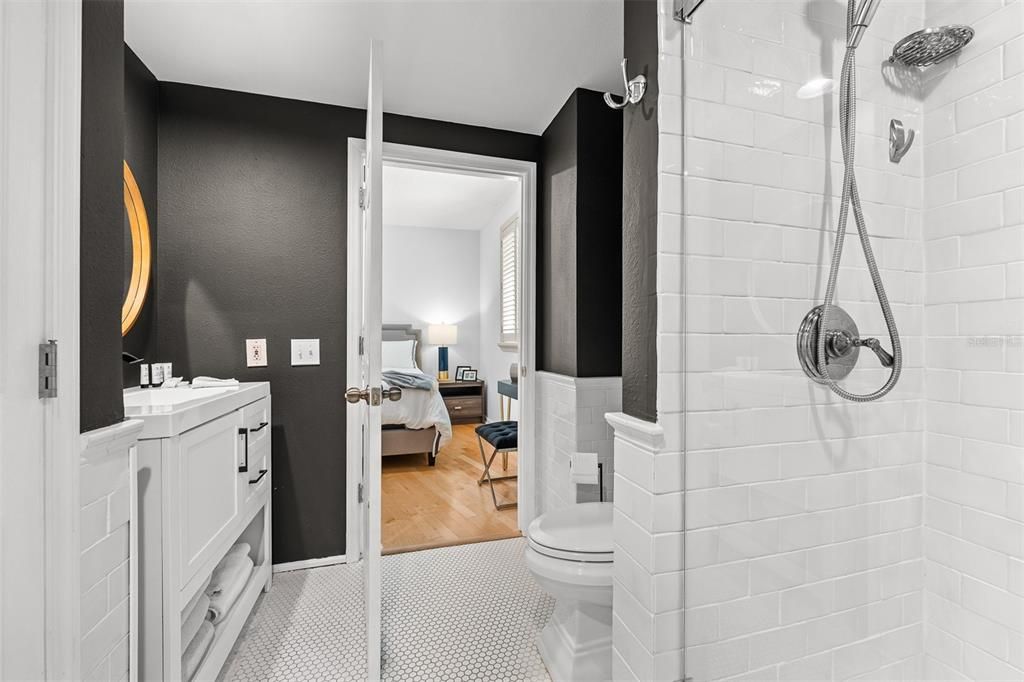 For Rent: $5,200 (3 beds, 2 baths, 1932 Square Feet)