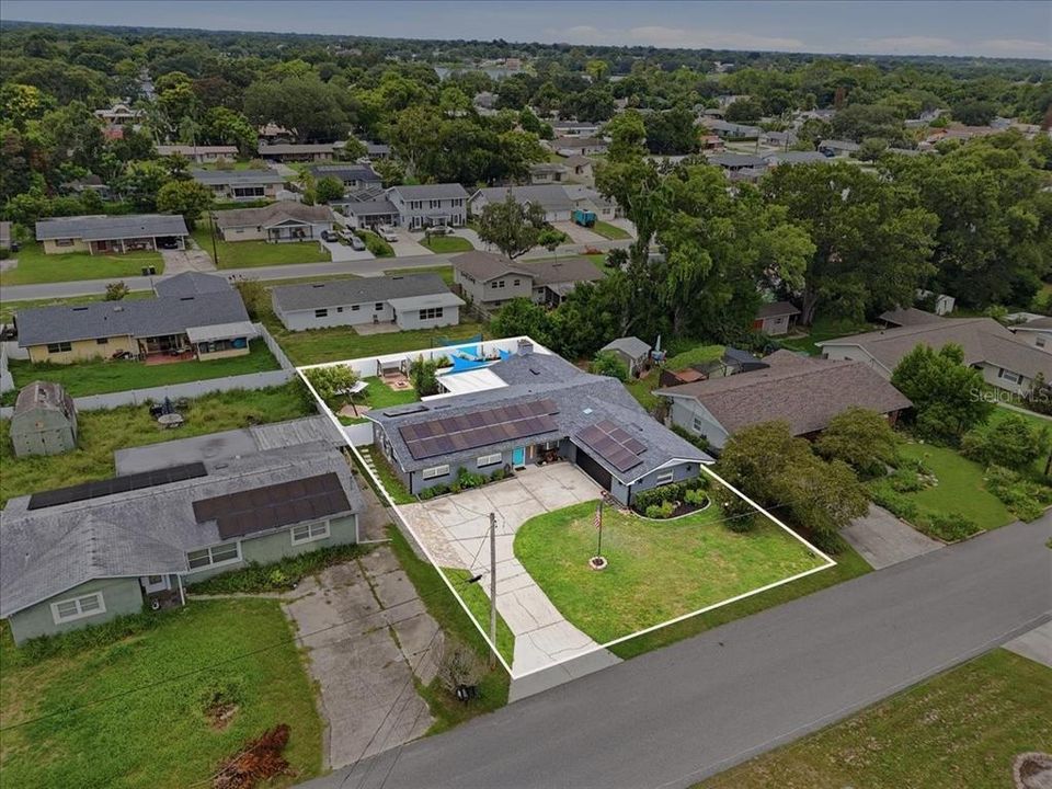 For Sale: $335,000 (3 beds, 2 baths, 1980 Square Feet)