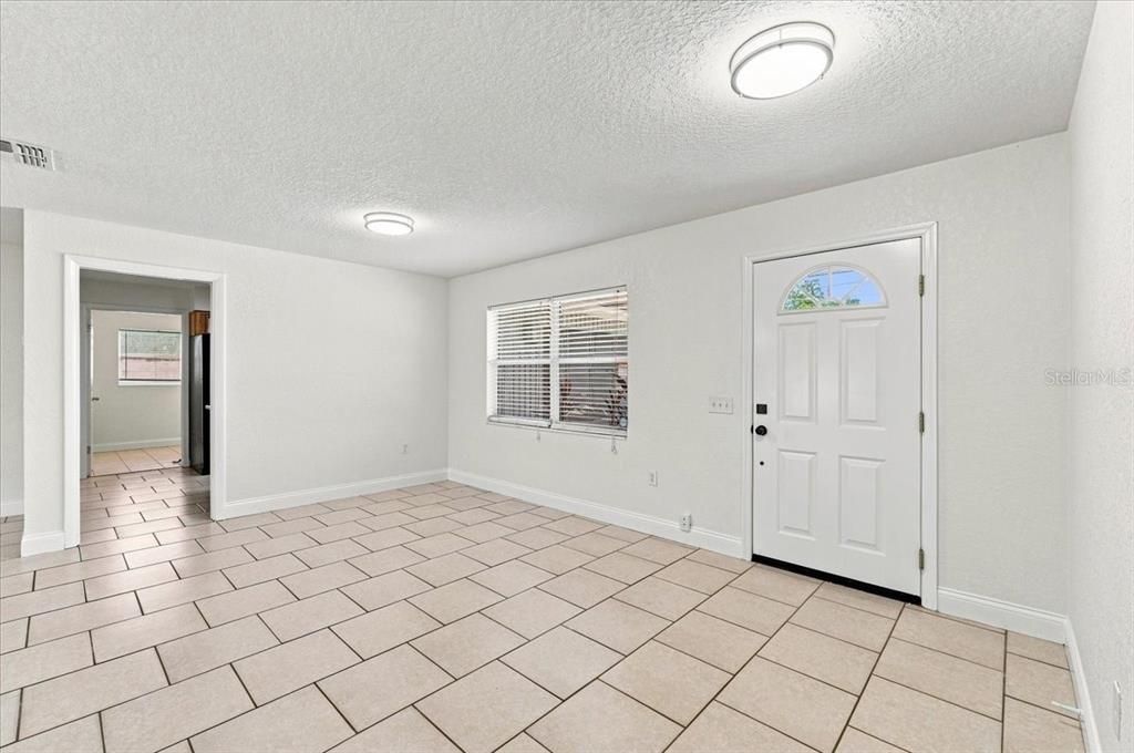 For Sale: $335,000 (3 beds, 2 baths, 1980 Square Feet)