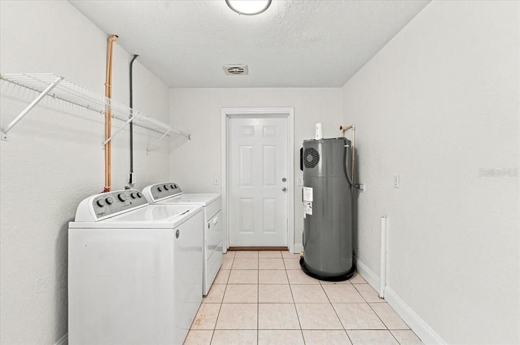 For Sale: $335,000 (3 beds, 2 baths, 1980 Square Feet)