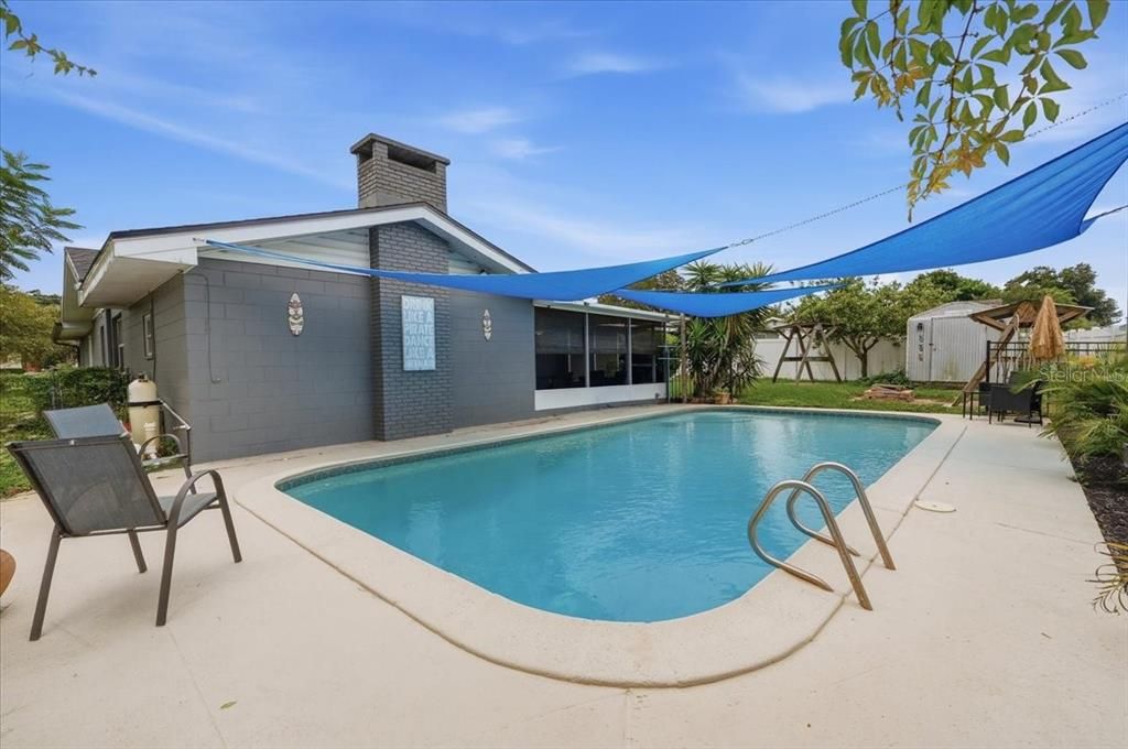 For Sale: $335,000 (3 beds, 2 baths, 1980 Square Feet)