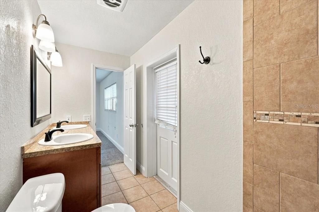 For Sale: $335,000 (3 beds, 2 baths, 1980 Square Feet)