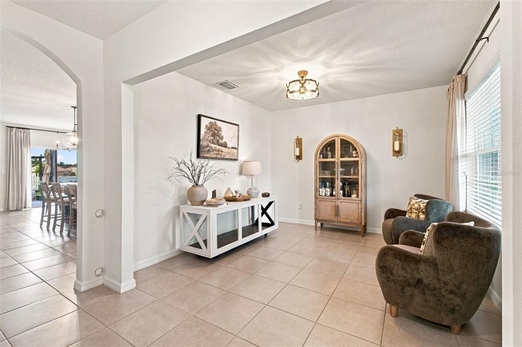 For Sale: $425,000 (5 beds, 3 baths, 2674 Square Feet)