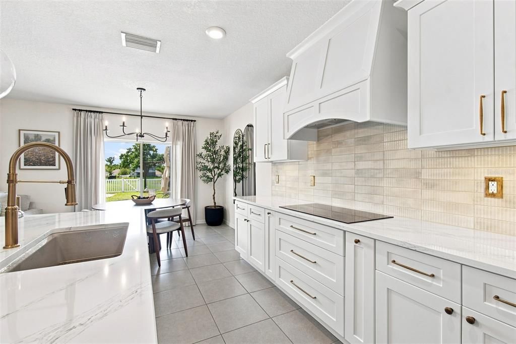 For Sale: $425,000 (5 beds, 3 baths, 2674 Square Feet)
