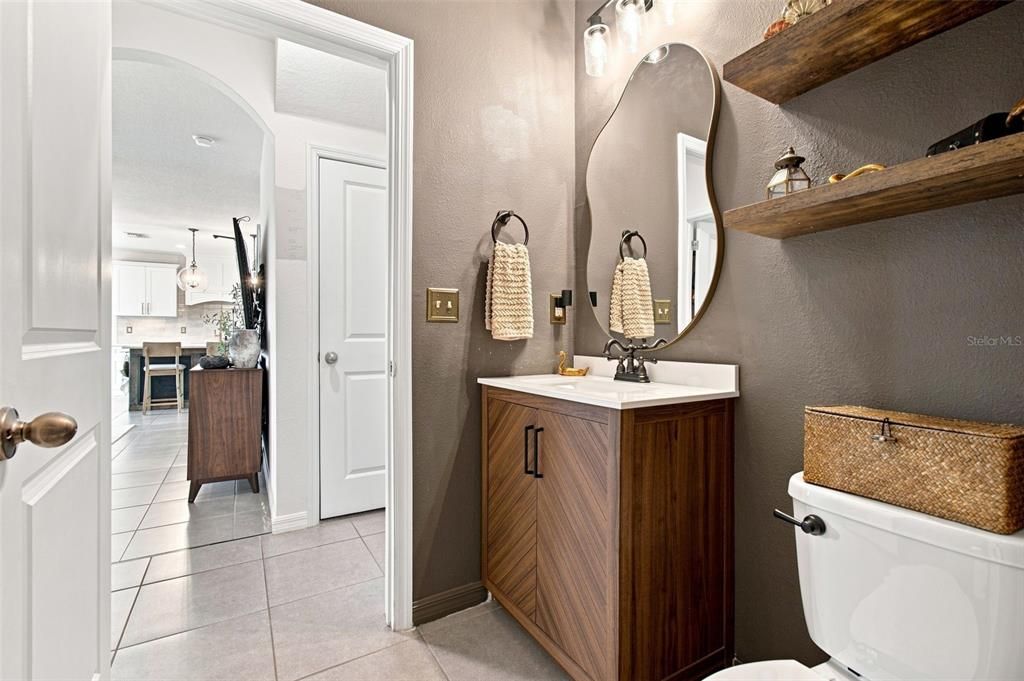 For Sale: $425,000 (5 beds, 3 baths, 2674 Square Feet)