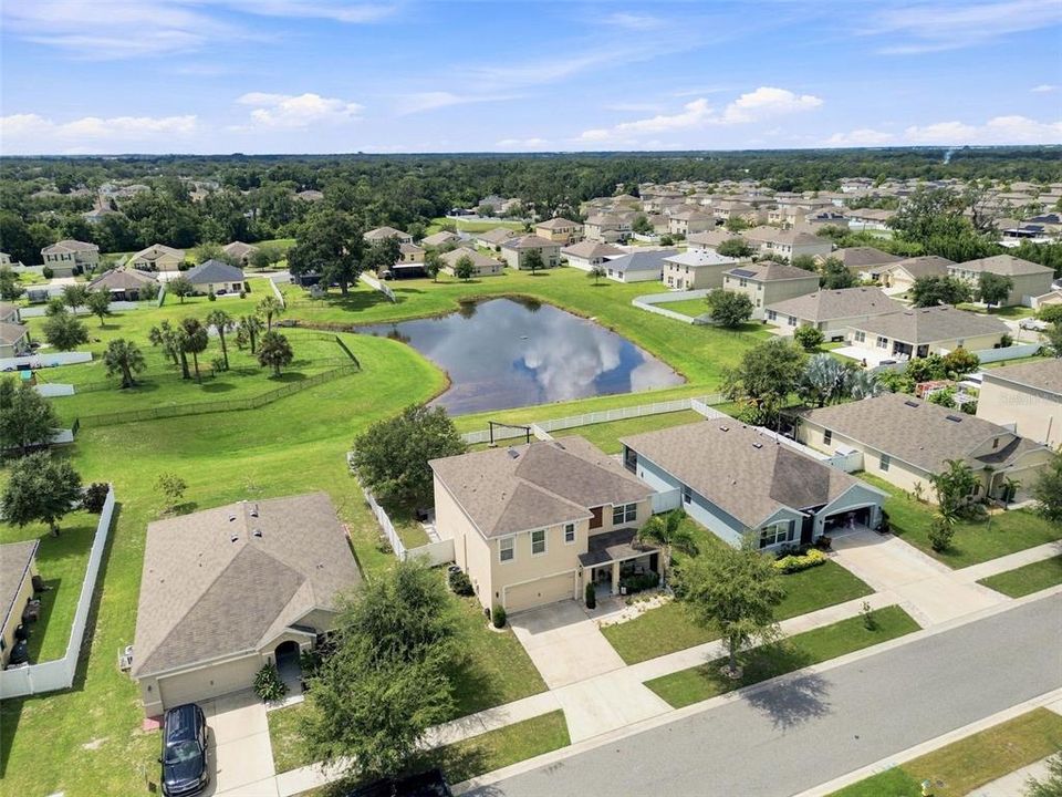 For Sale: $425,000 (5 beds, 3 baths, 2674 Square Feet)