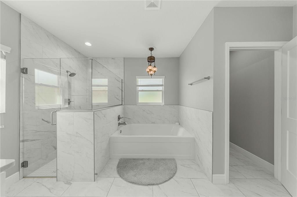 For Sale: $495,000 (3 beds, 2 baths, 2136 Square Feet)