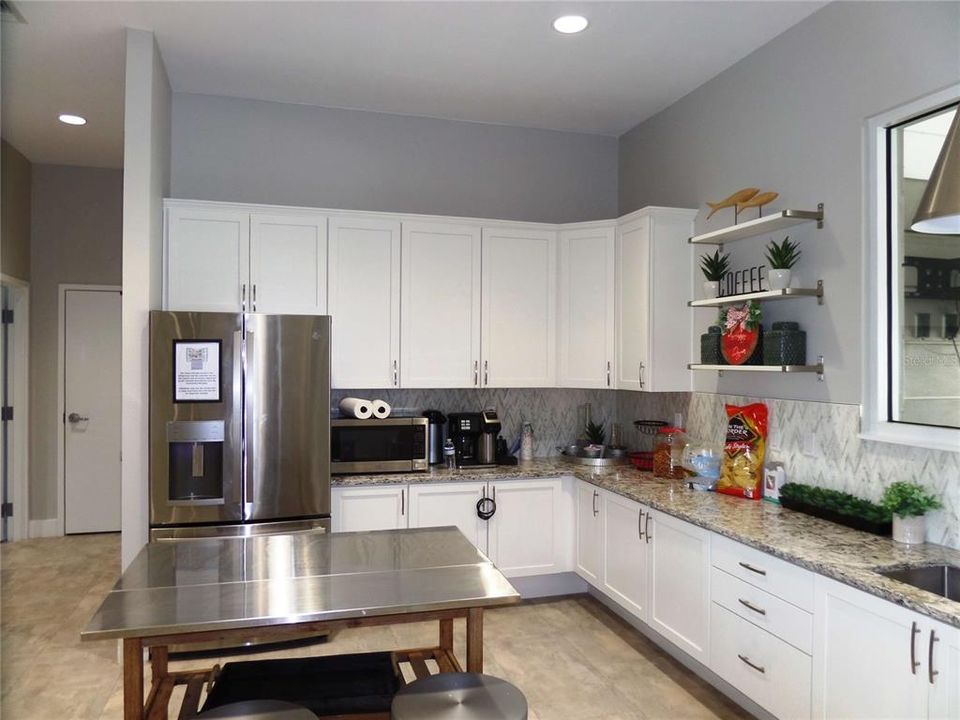 For Rent: $1,747 (3 beds, 2 baths, 1395 Square Feet)