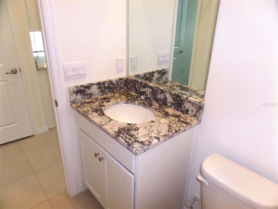 For Rent: $1,747 (3 beds, 2 baths, 1395 Square Feet)
