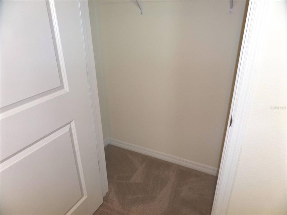 For Rent: $1,747 (3 beds, 2 baths, 1395 Square Feet)