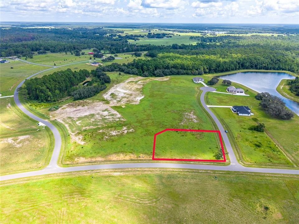 待售: $134,999 (1.24 acres)