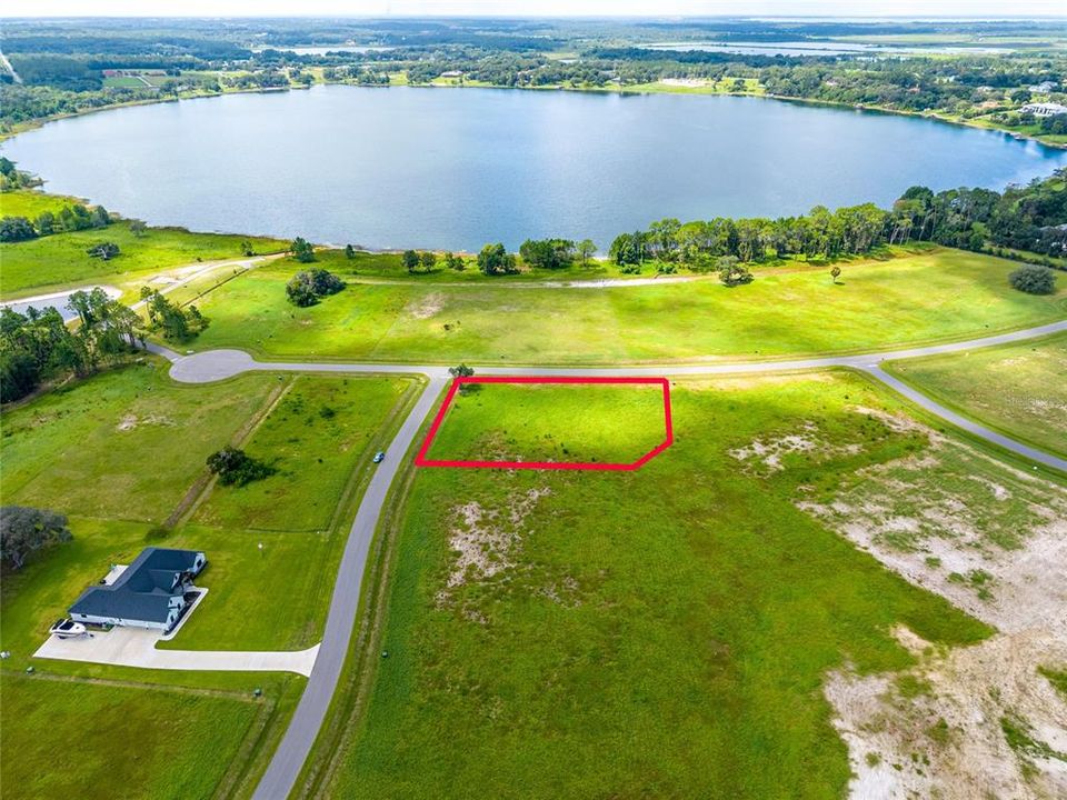 待售: $134,999 (1.24 acres)