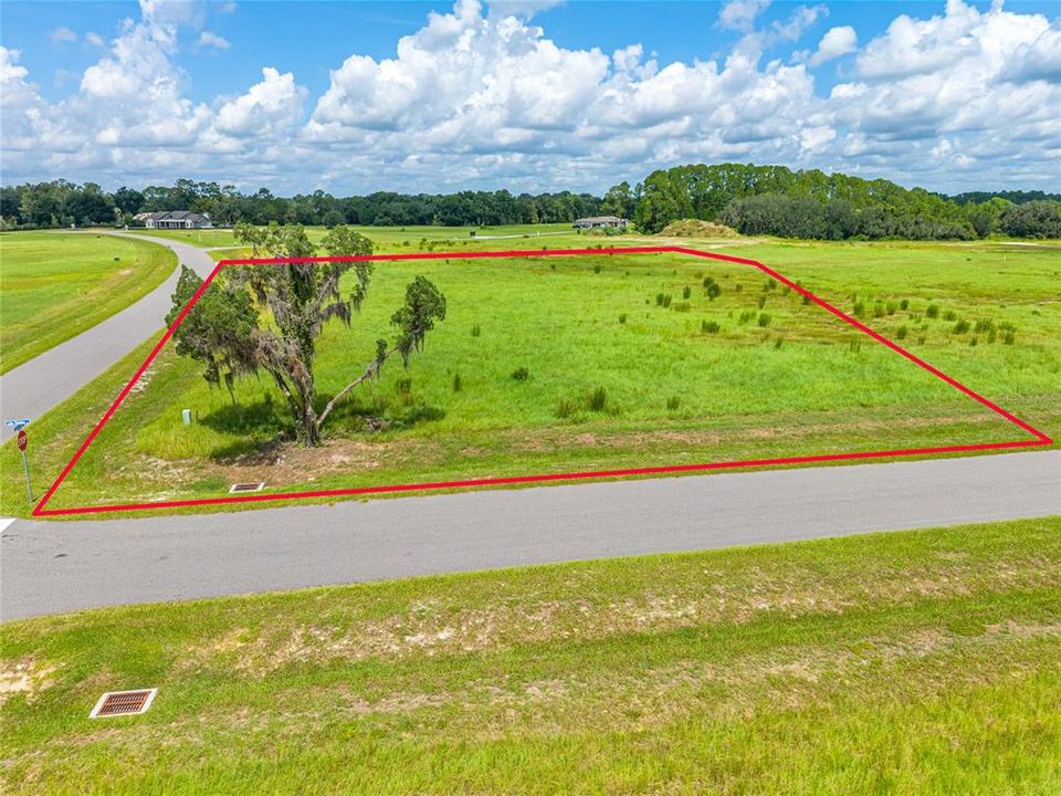 待售: $134,999 (1.24 acres)