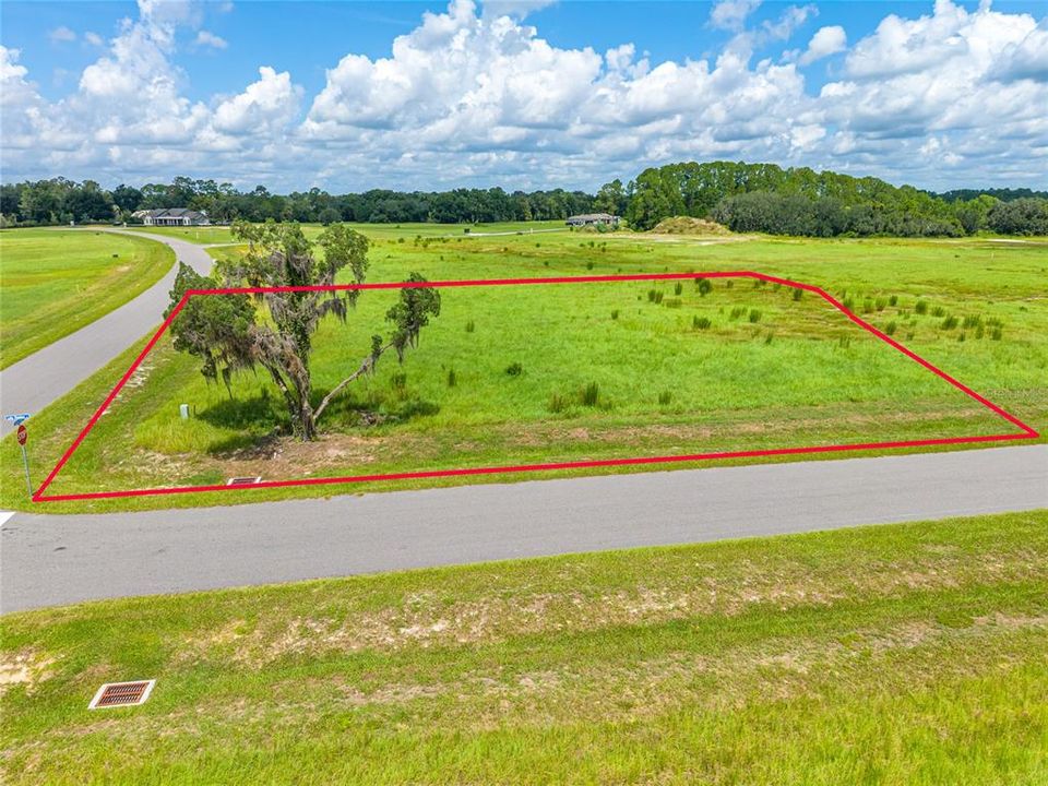 待售: $134,999 (1.24 acres)