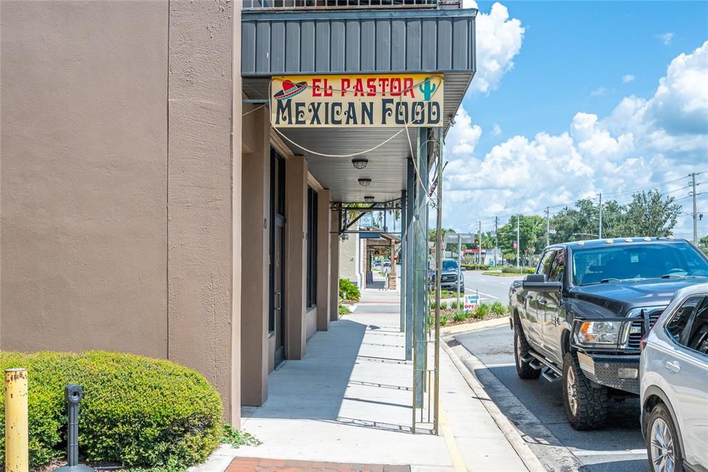 待售: $134,999 (1.24 acres)