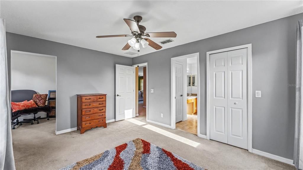 For Sale: $449,000 (5 beds, 4 baths, 3732 Square Feet)