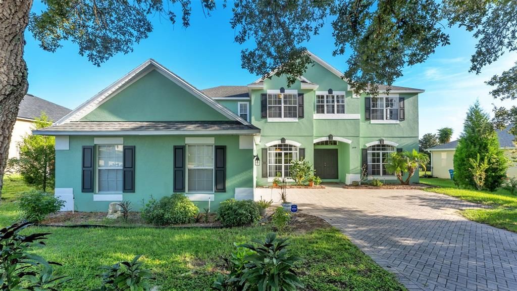 For Sale: $449,000 (5 beds, 4 baths, 3732 Square Feet)