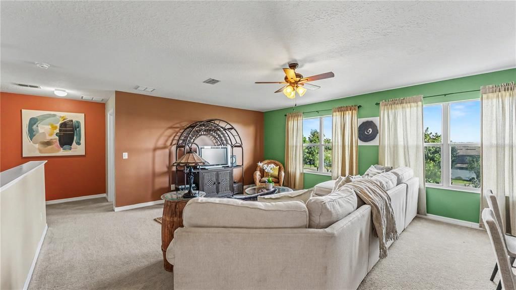 For Sale: $449,000 (5 beds, 4 baths, 3732 Square Feet)