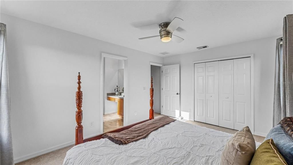 For Sale: $449,000 (5 beds, 4 baths, 3732 Square Feet)