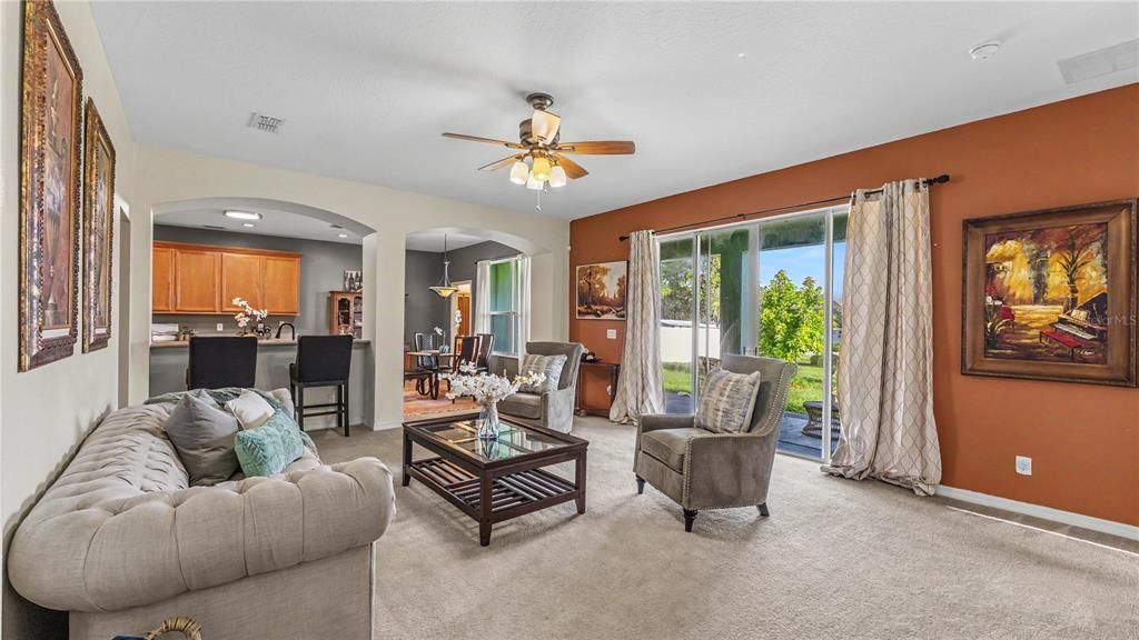 For Sale: $449,000 (5 beds, 4 baths, 3732 Square Feet)