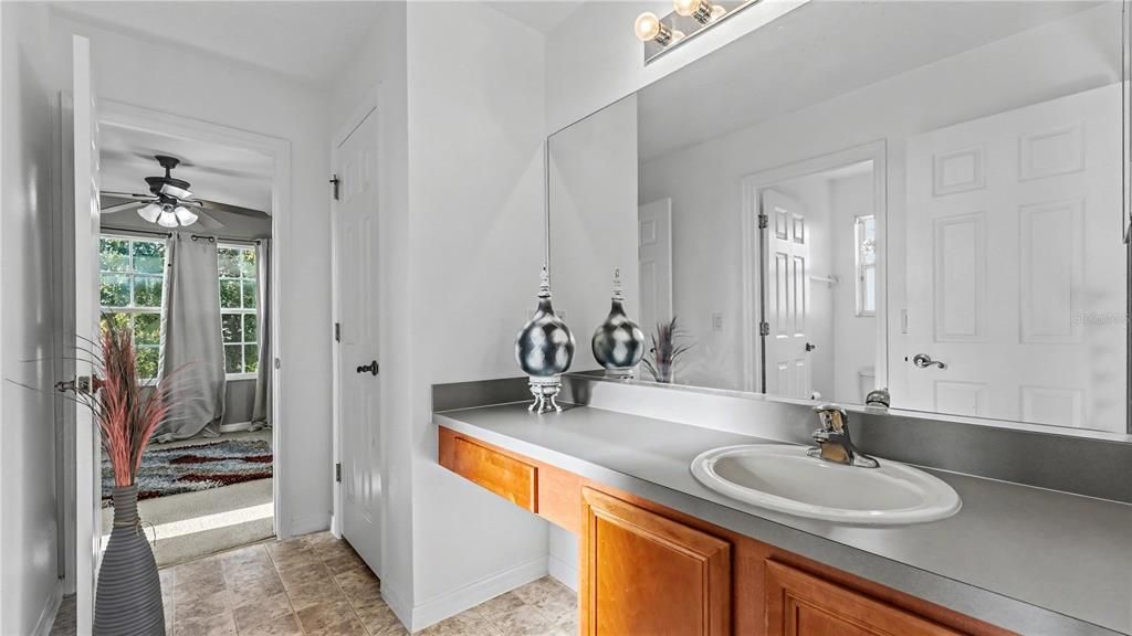 For Sale: $449,000 (5 beds, 4 baths, 3732 Square Feet)
