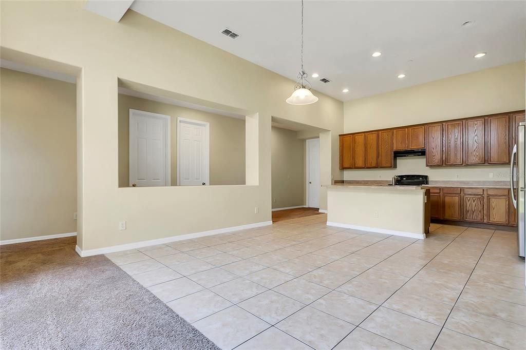 For Rent: $2,895 (4 beds, 3 baths, 2787 Square Feet)