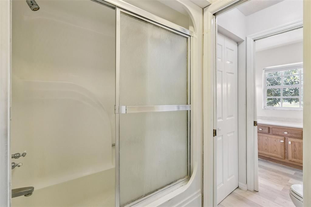 На продажу: $499,000 (5 спален, 3 ванн, 3925 Квадратных фут)