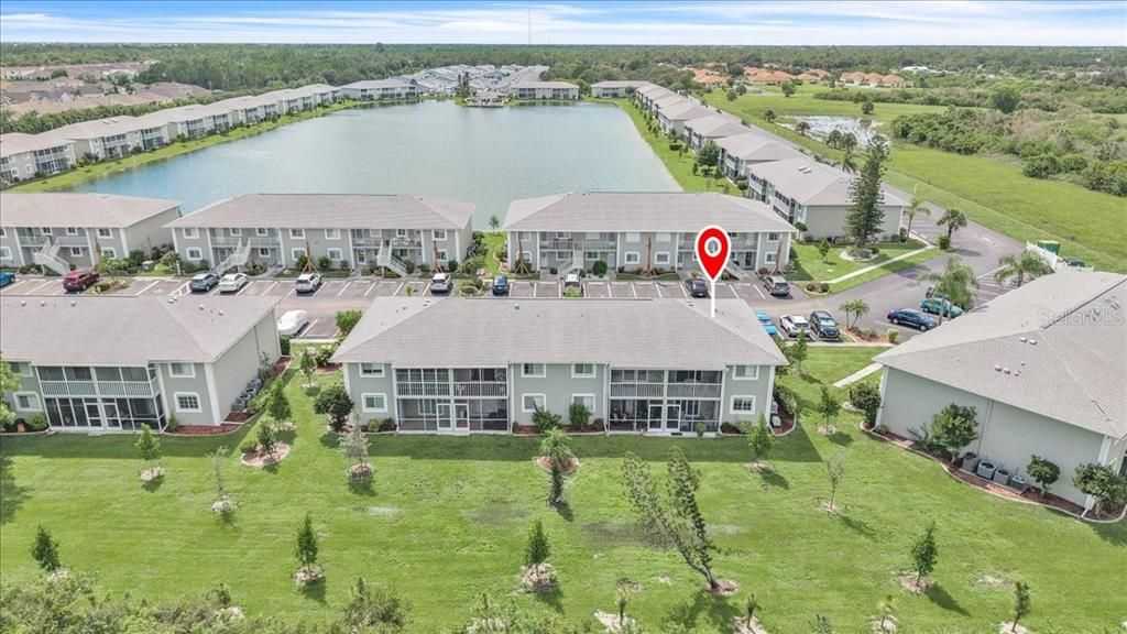 For Sale: $139,900 (2 beds, 2 baths, 897 Square Feet)