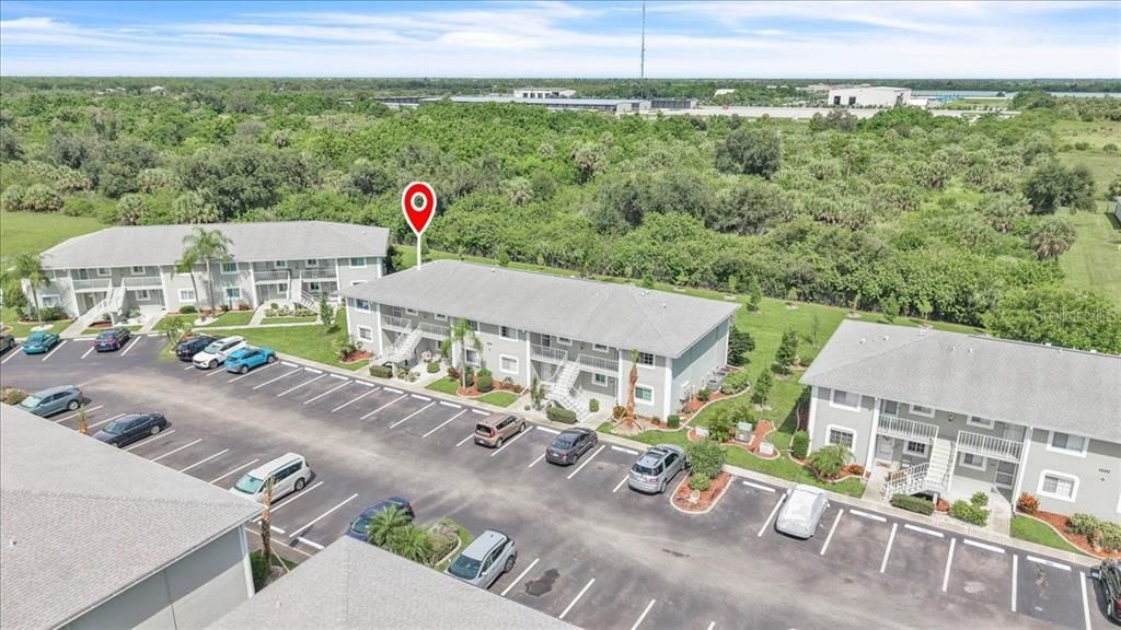 For Sale: $139,900 (2 beds, 2 baths, 897 Square Feet)