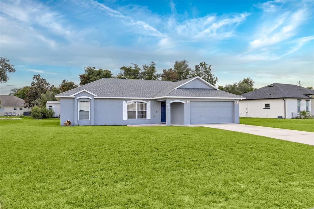For Sale: $349,900 (3 beds, 2 baths, 1207 Square Feet)
