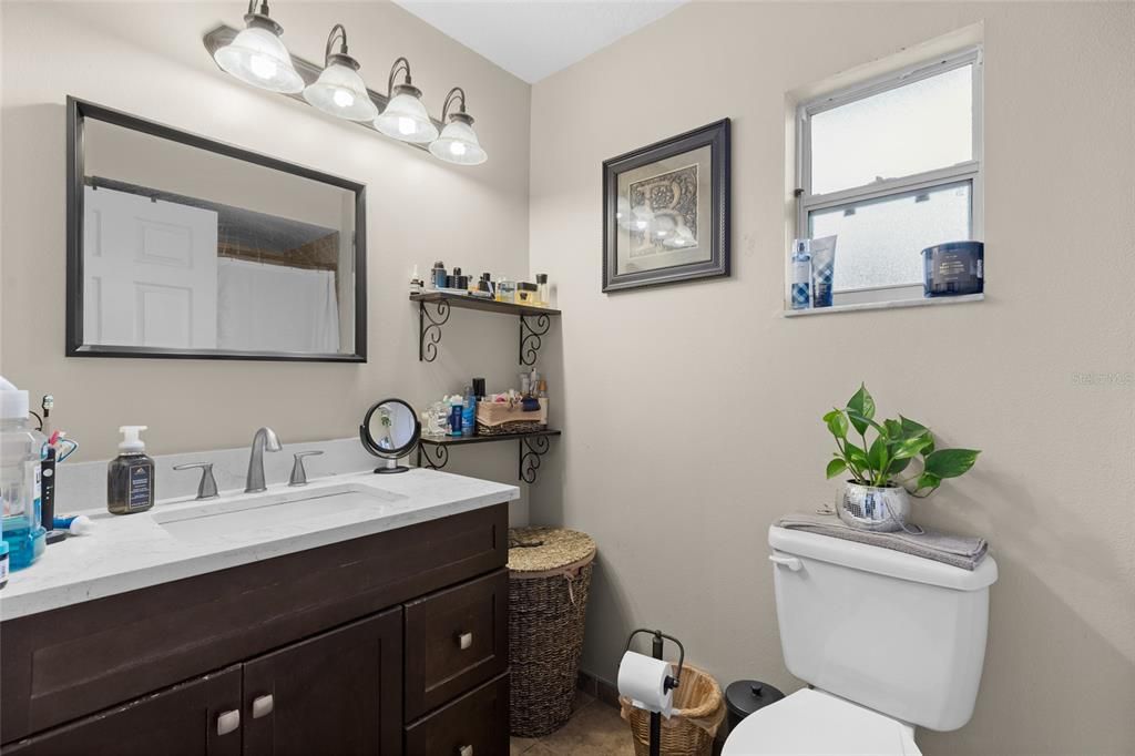 For Sale: $349,900 (3 beds, 2 baths, 1207 Square Feet)