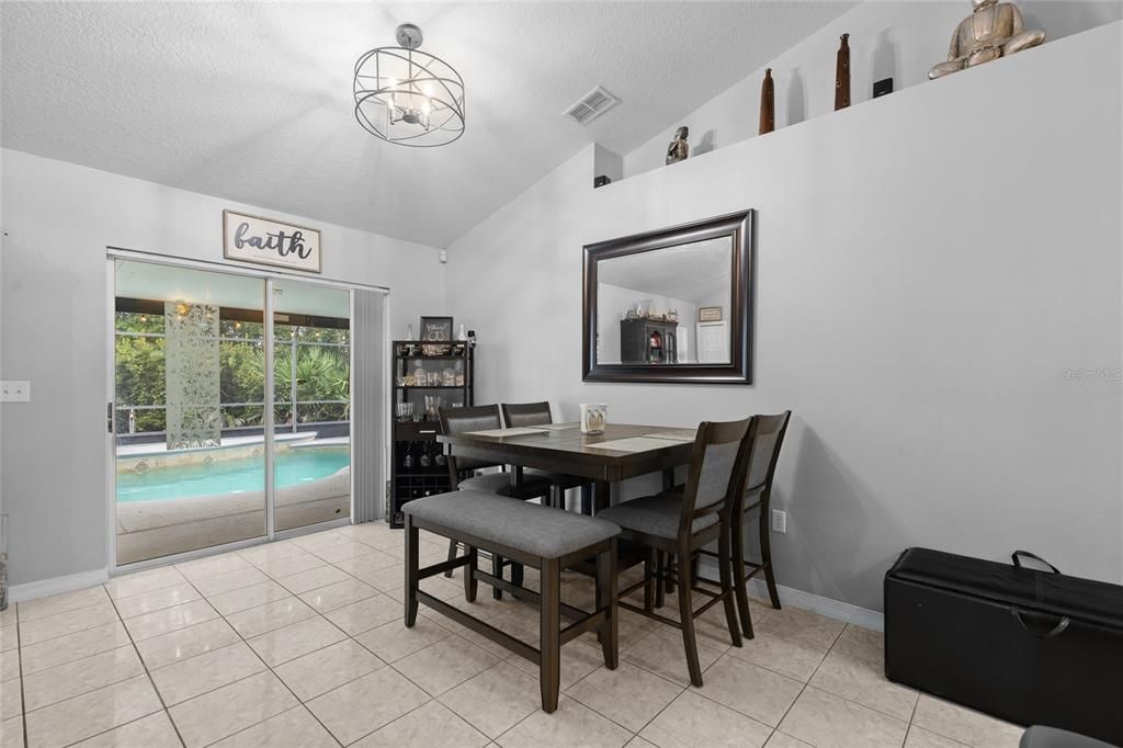 For Sale: $349,900 (3 beds, 2 baths, 1207 Square Feet)