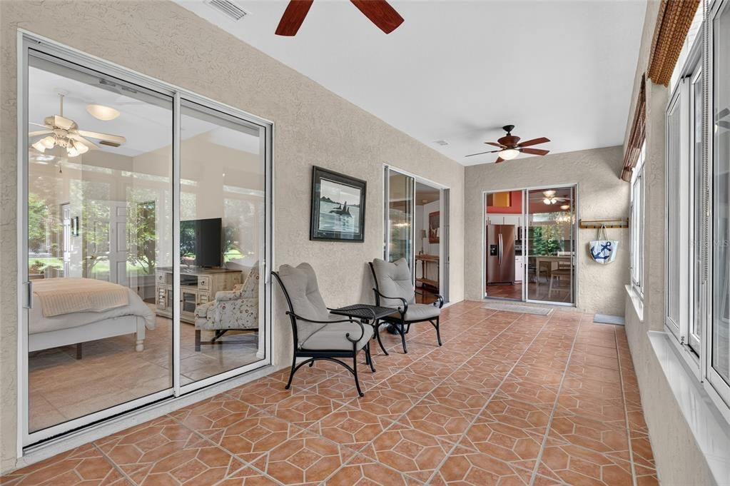 En Venta: $339,000 (3 camas, 2 baños, 2113 Pies cuadrados)