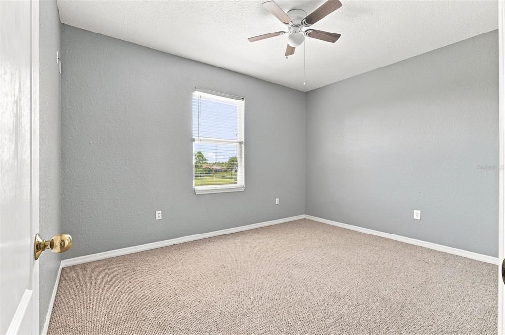 For Sale: $369,900 (3 beds, 2 baths, 2400 Square Feet)